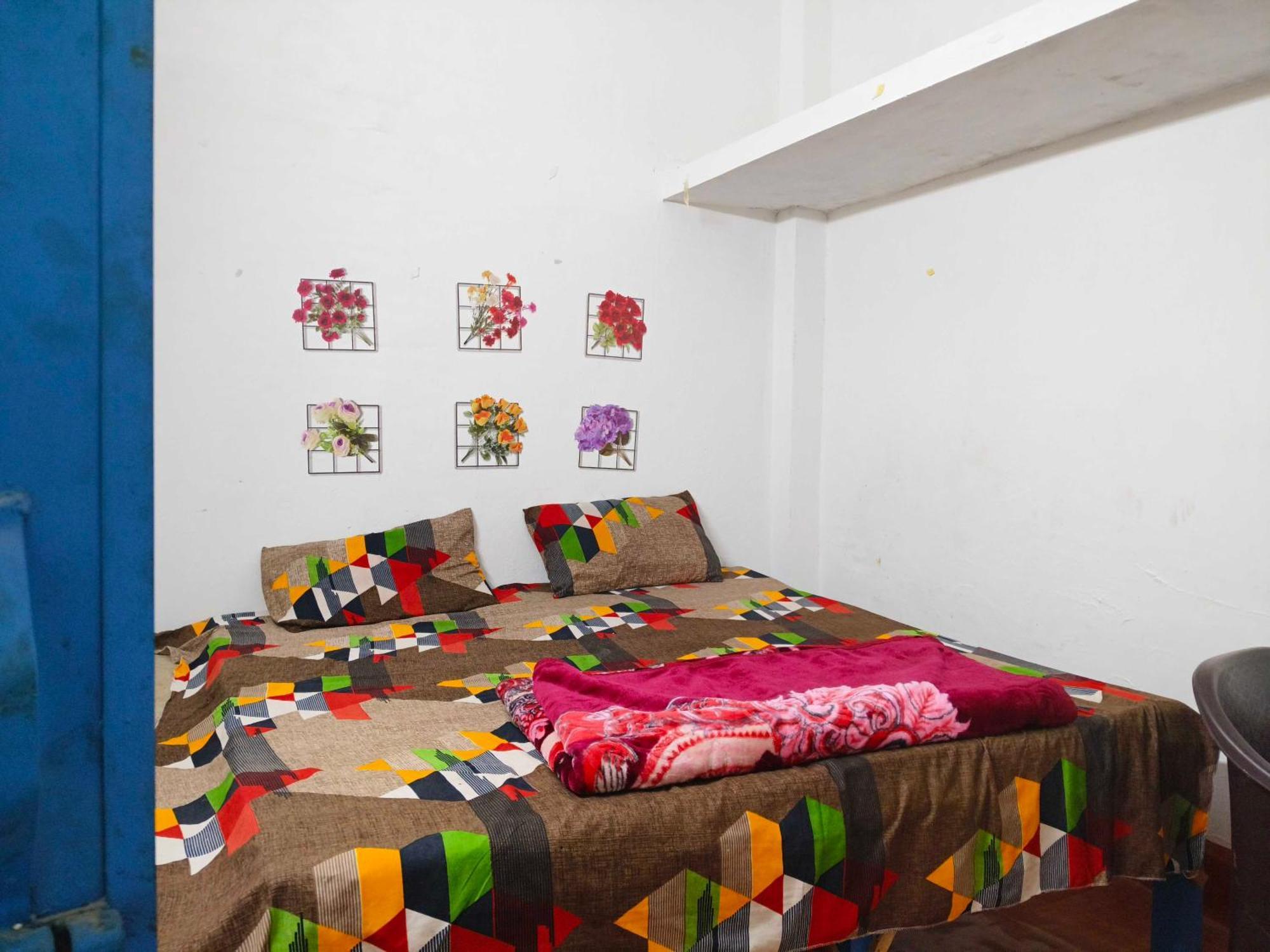Hotel O Dheeraj Residency Bela Pratapgarh Bagian luar foto