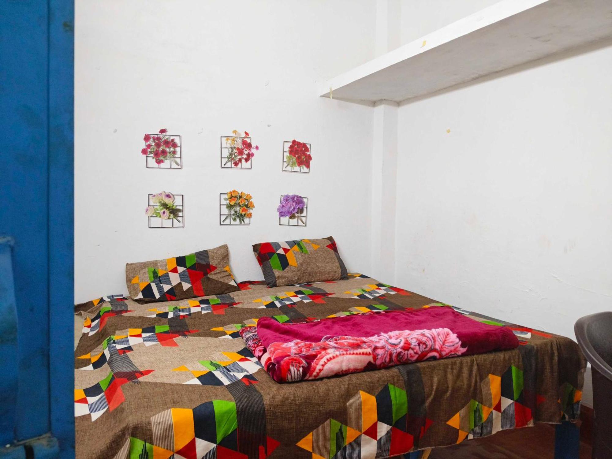 Hotel O Dheeraj Residency Bela Pratapgarh Bagian luar foto